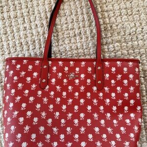 Coach Red White Floral Women's Tote Bag